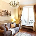 Le Triomphe Elysees