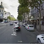 Le Triomphe Elysees * Paris