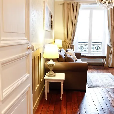 Apartment Le Triomphe Elysees Paris