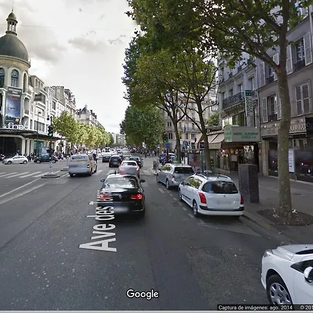 Le Triomphe Elysees * Paris