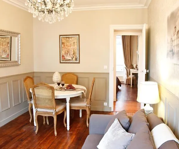 Le Triomphe Elysees *